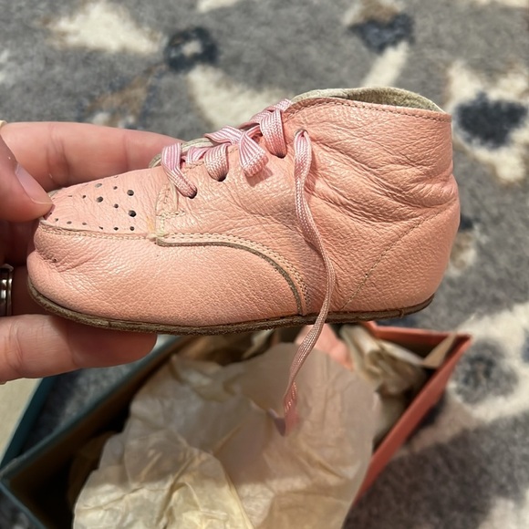 Vintage Edward’s todlins pink crib shoes - Picture 3 of 7